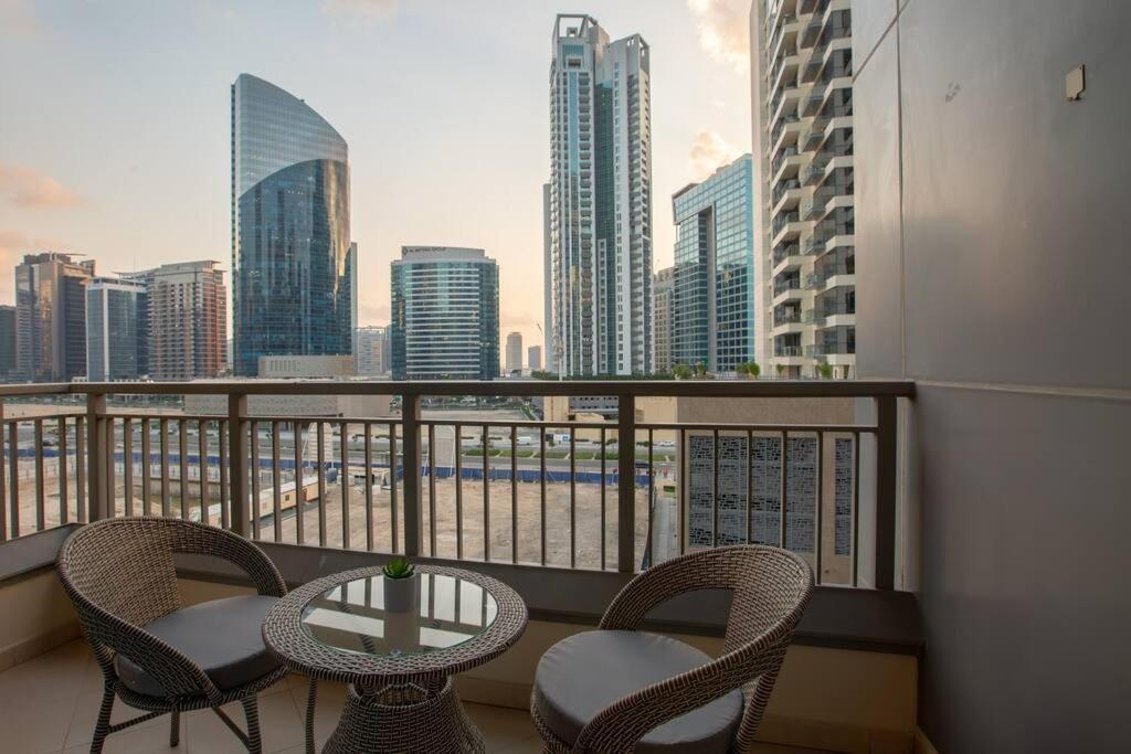 Apartamento Lux 1Br 2 Min To Burj Khalifa Dubái Exterior foto