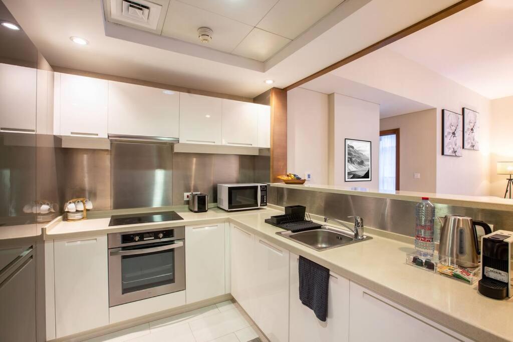 Apartamento Lux 1Br 2 Min To Burj Khalifa Dubái Exterior foto