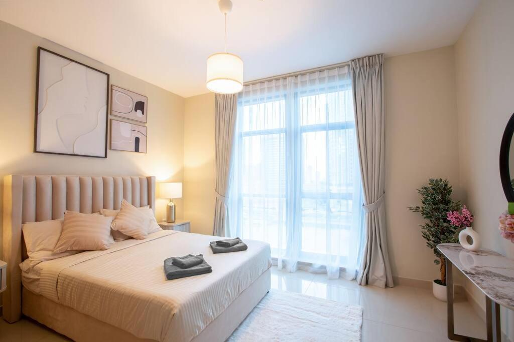 Apartamento Lux 1Br 2 Min To Burj Khalifa Dubái Exterior foto