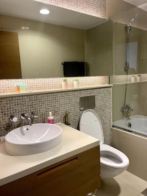 Apartamento Lux 1Br 2 Min To Burj Khalifa Dubái Exterior foto